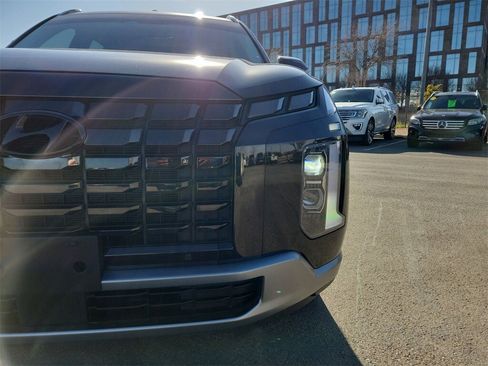 Used 2024 Hyundai Palisade Limited image 10