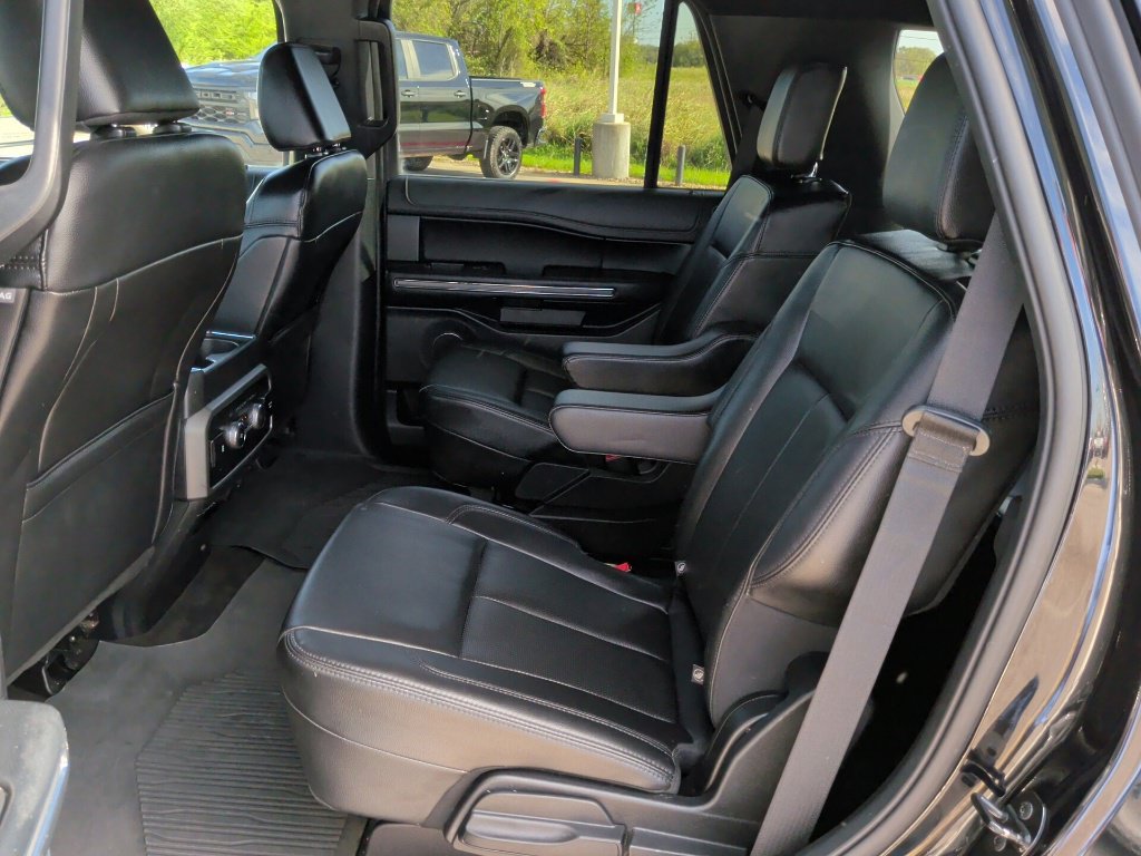 Used 2021 Ford Expedition XLT RWD image 40