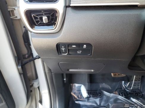 Used 2022 Kia Sorento SX Prestige w/ Rust Color Package image 30