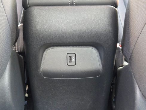Used 2023 Nissan Sentra SV FWD image 16
