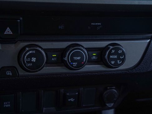 Used 2021 Toyota Tacoma SR5 image 17