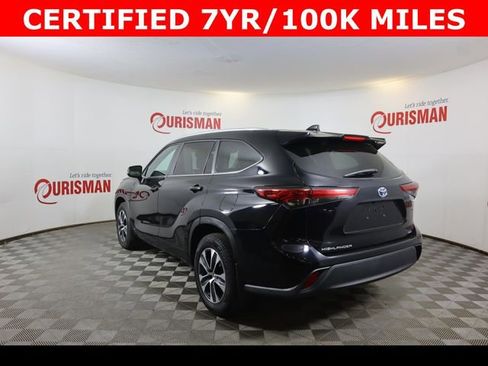 Used 2023 Toyota Highlander XLE image 8