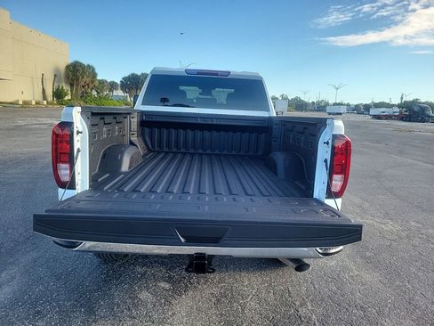 New 2026 GMC Sierra 2500 Pro w/ Convenience Package image 7