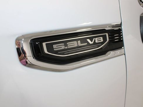 Used 2025 GMC Sierra 1500 SLE AWD/4WD image 14