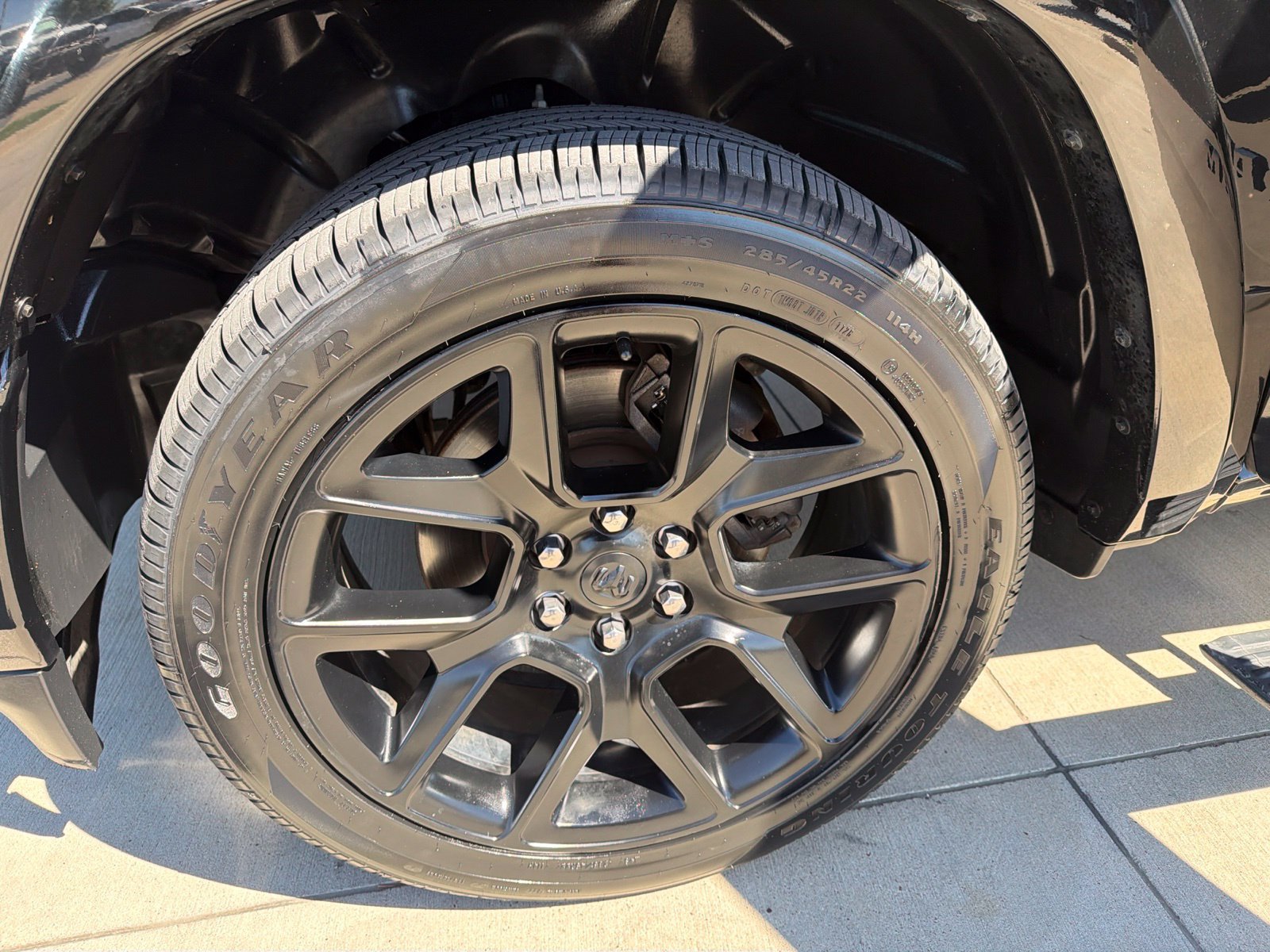 Used 2020 RAM 1500 Laramie AWD/4WD image 12