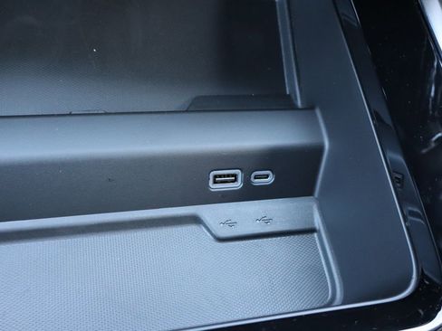 New 2026 Chevrolet Suburban LS w/ Max Trailering Package AWD/4WD image 18