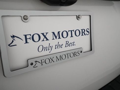 Used 2020 Ford Explorer XLT w/ Equipment Group 202A AWD/4WD image 38