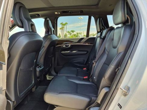 Used 2018 Volvo XC90 T5 Momentum w/ Convenience Package FWD image 24