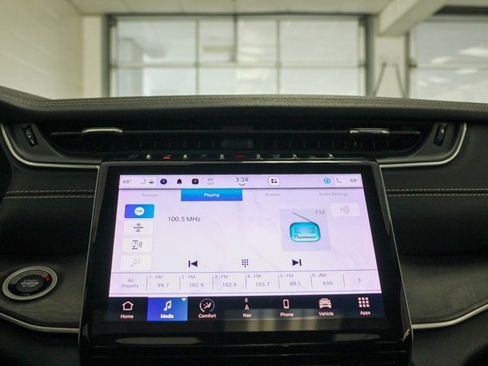 Certified 2023 Jeep Grand Cherokee L Limited w/ Black Appearance Package image 15