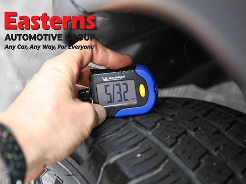 Used 2022 Jeep Compass Trailhawk w/ Trailhawk Elite Group image 32