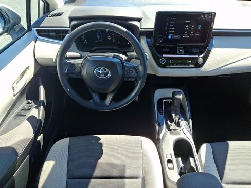 Used 2026 Toyota Corolla LE FWD image 11