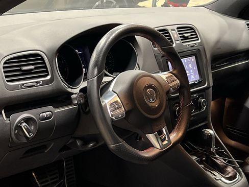 Used 2014 Volkswagen GTI Wolfsburg Edition image 13