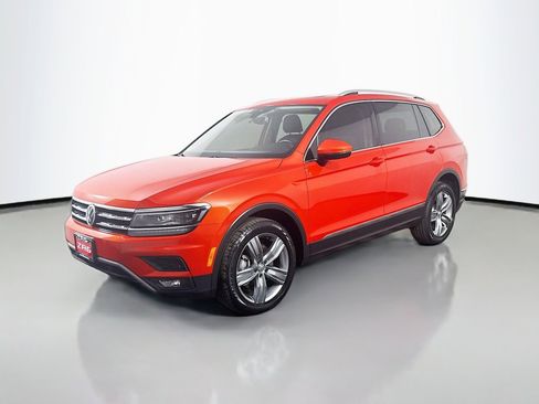 Used 2018 Volkswagen Tiguan SEL Premium AWD/4WD image 1