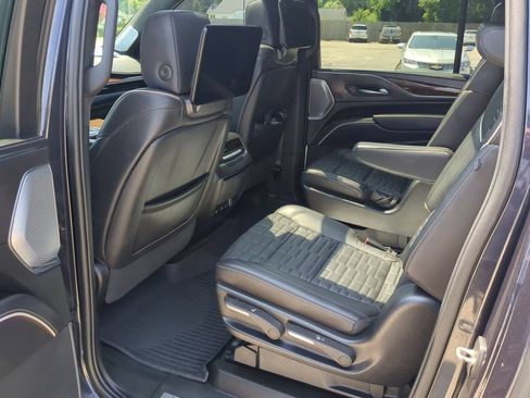 Certified 2022 Cadillac Escalade ESV Sport Platinum RWD image 26