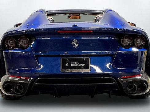 Used 2022 Ferrari 812 GTS RWD image 6