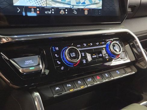 Used 2025 GMC Sierra 1500 Denali AWD/4WD image 21
