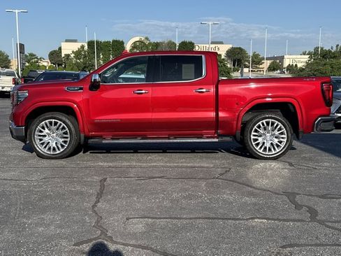 Used 2024 GMC Sierra 1500 SLT w/ SLT Premium Plus Package AWD/4WD image 12