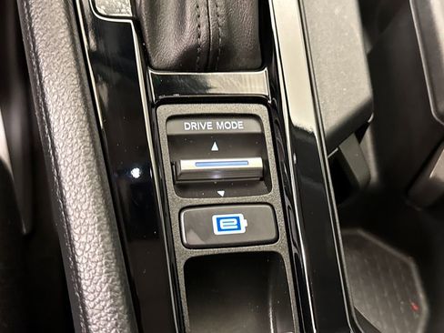 Certified 2025 Honda Accord EX-L image 31