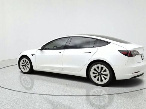 Used 2022 Tesla Model 3 Standard Range RWD image 7