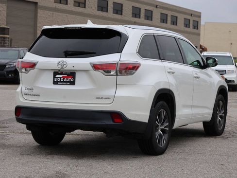 Used 2016 Toyota Highlander XLE AWD/4WD image 9