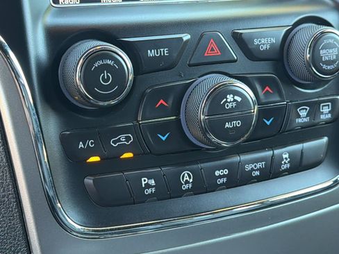 Used 2018 Jeep Grand Cherokee Trailhawk w/ Trailhawk Luxury Group AWD/4WD image 14