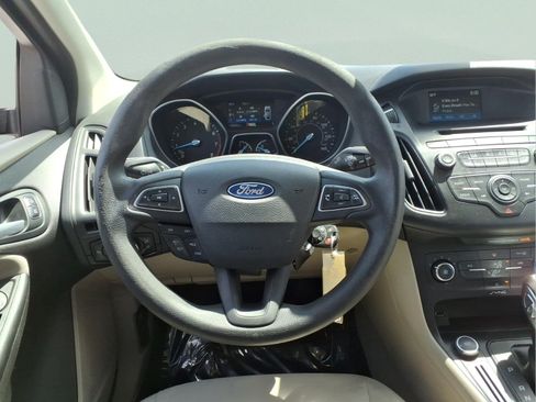 Used 2016 Ford Focus SE FWD image 20