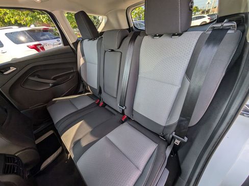 Used 2018 Ford Escape SE image 18