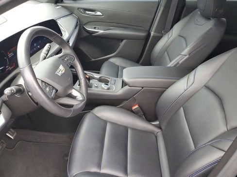 Used 2024 Cadillac XT4 Sport w/ Cold Weather Package image 5
