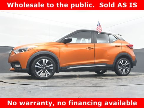 Used 2019 Nissan Kicks SR w/ SR Premium Package image 22