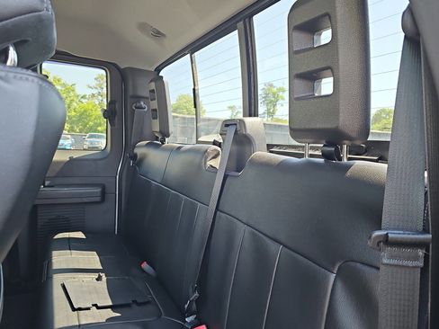 Used 2015 Ford F250 Lariat w/ Chrome Package image 12