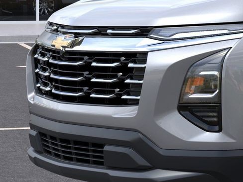 New 2026 Chevrolet Equinox LT FWD image 13