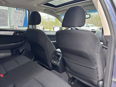 Used 2018 Subaru Outback 2.5i Premium AWD/4WD image 22