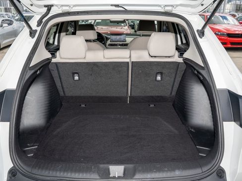 Used 2023 Honda HR-V LX image 11