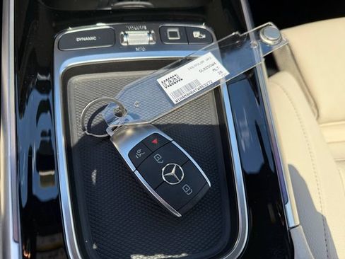 Used 2026 Mercedes-Benz GLB 250 4MATIC image 32