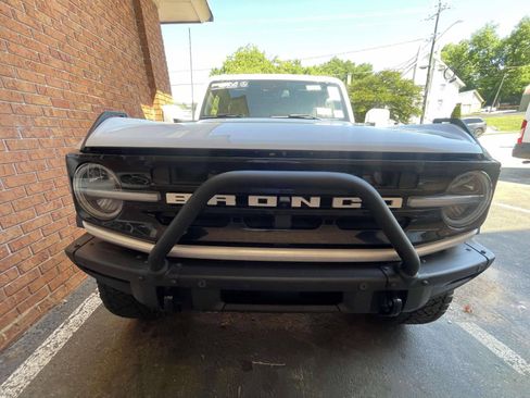 Used 2023 Ford Bronco Outer Banks AWD/4WD image 2