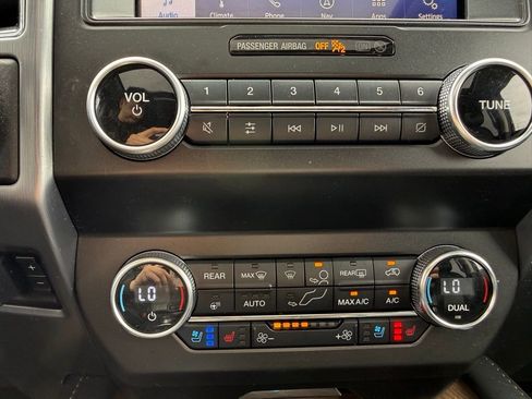Used 2020 Ford Expedition Platinum AWD/4WD image 11