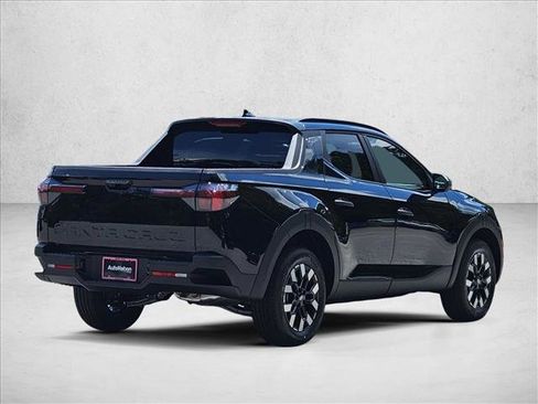 Certified 2026 Hyundai Santa Cruz SEL FWD image 2