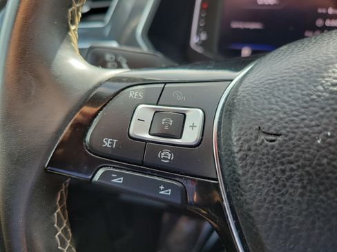 Used 2021 Volkswagen Tiguan SEL image 23