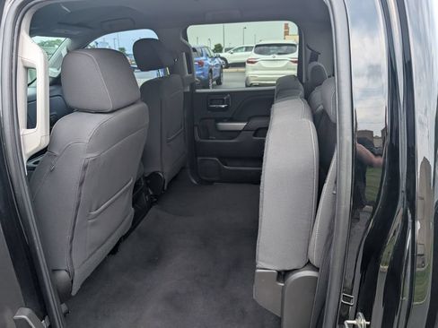 Used 2018 Chevrolet Silverado 1500 LT w/ All Star Edition AWD/4WD image 10