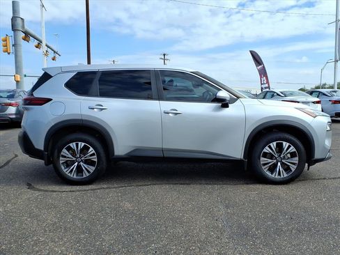 Certified 2023 Nissan Rogue SV image 8