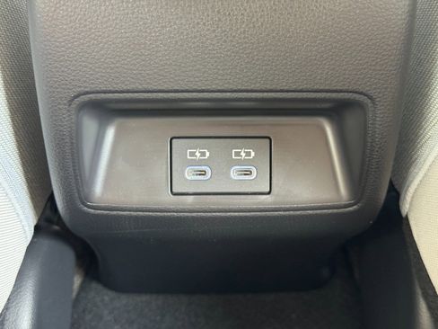 Used 2025 Toyota Corolla LE FWD image 32