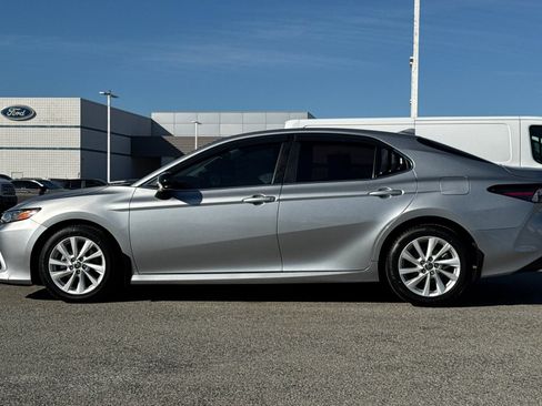 Used 2024 Toyota Camry LE FWD image 7
