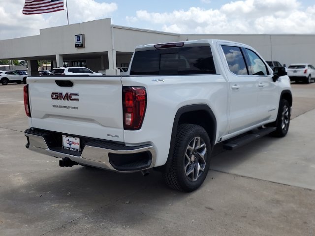 New 2026 GMC Sierra 1500 SLE w/ Preferred Package AWD/4WD image 3