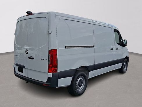 Used 2026 Mercedes-Benz Sprinter 2500 image 4