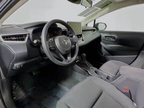 Used 2024 Toyota Corolla LE image 30