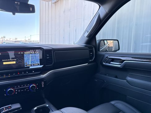 Used 2025 GMC Sierra 1500 Elevation w/ Elevation Premium Package image 26