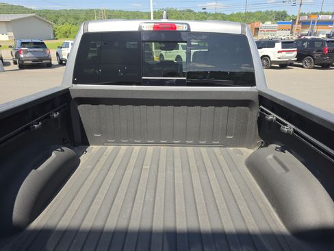 Used 2026 RAM 1500 Laramie AWD/4WD image 5