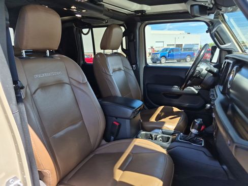 Used 2020 Jeep Gladiator Rubicon AWD/4WD image 31