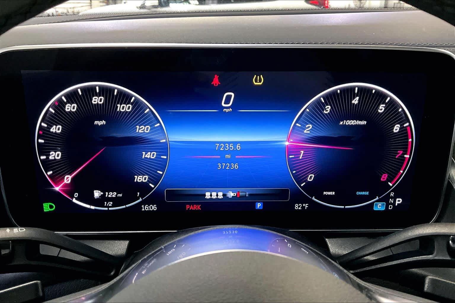 Used 2023 Mercedes-Benz GLC 300 4MATIC image 26