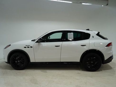 Used 2025 Maserati Grecale Modena AWD/4WD image 4